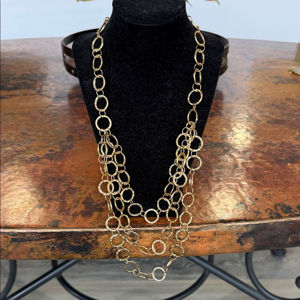 Elegant Hammered Gold Tone Circle Chain 3 Strand Necklace 15” Length - Picture 2 of 4